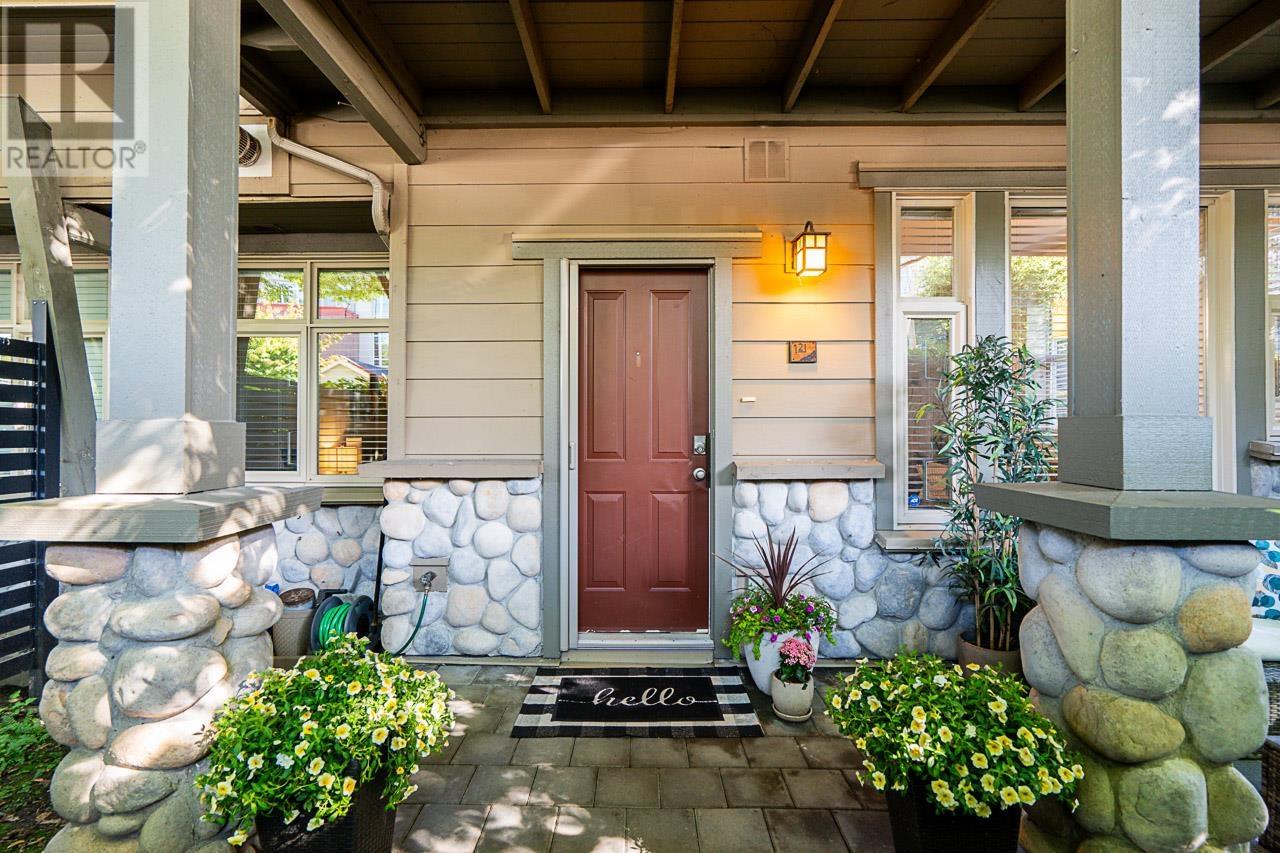 121 18 Jack Mahony Place, New Westminster, British Columbia  V3L 5V8 - Photo 2 - R3013276
