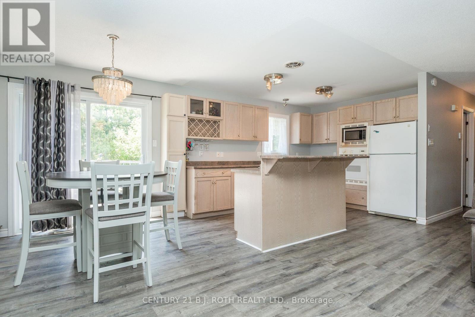 7972 County 13 Road, Adjala-Tosorontio, Ontario  L0M 1M0 - Photo 6 - N12157837