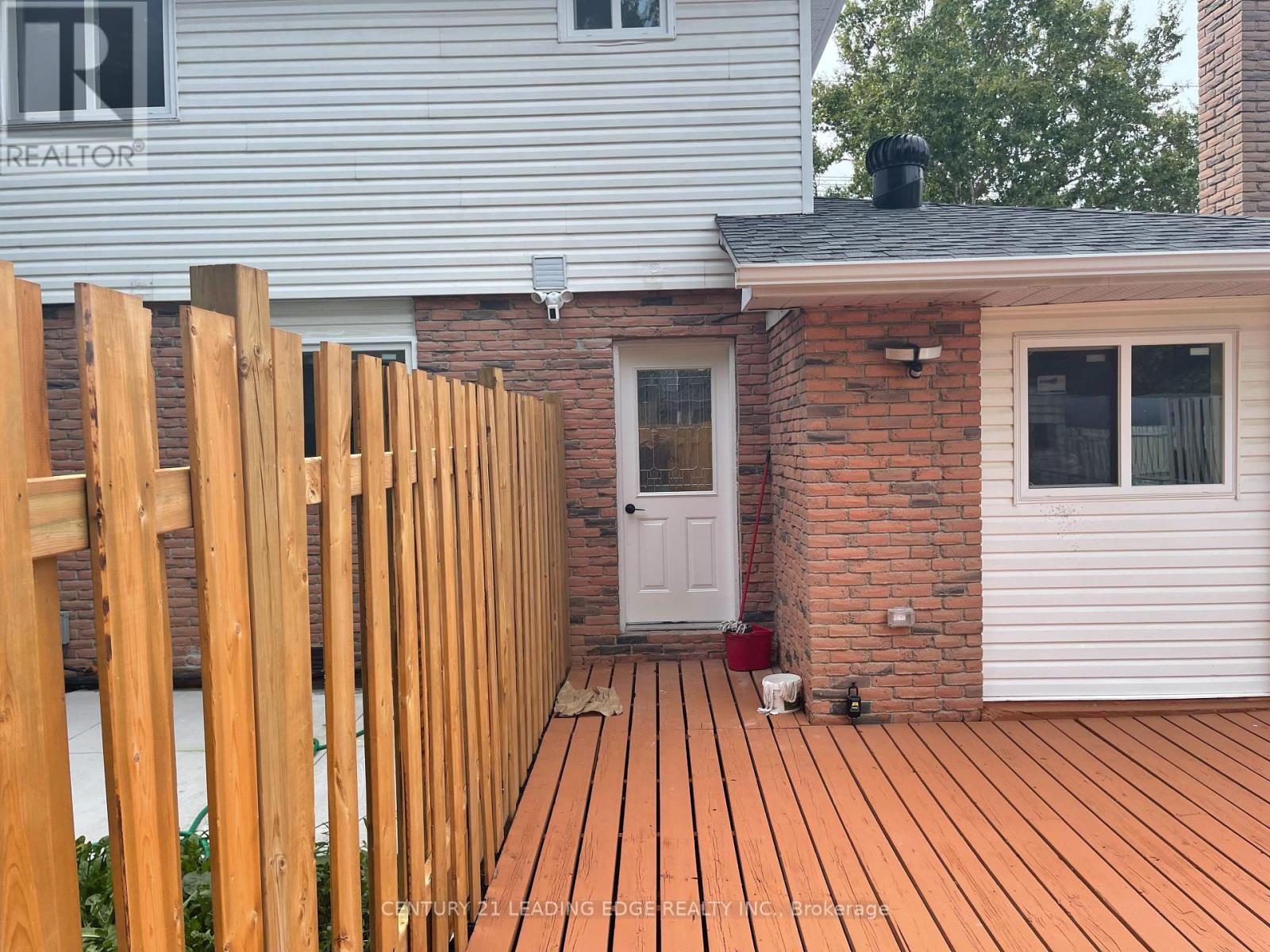 Side - 314 Grove E Street, Barrie, Ontario  L4M 5J3 - Photo 9 - S12200571