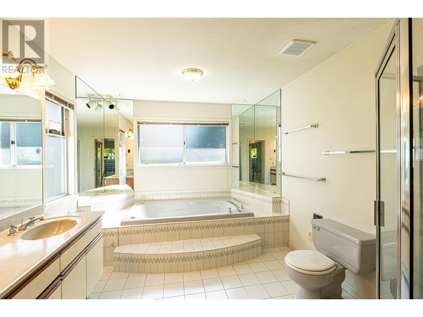 6056 Trafalgar Street, Vancouver, British Columbia  V6N 1C4 - Photo 12 - R3013283