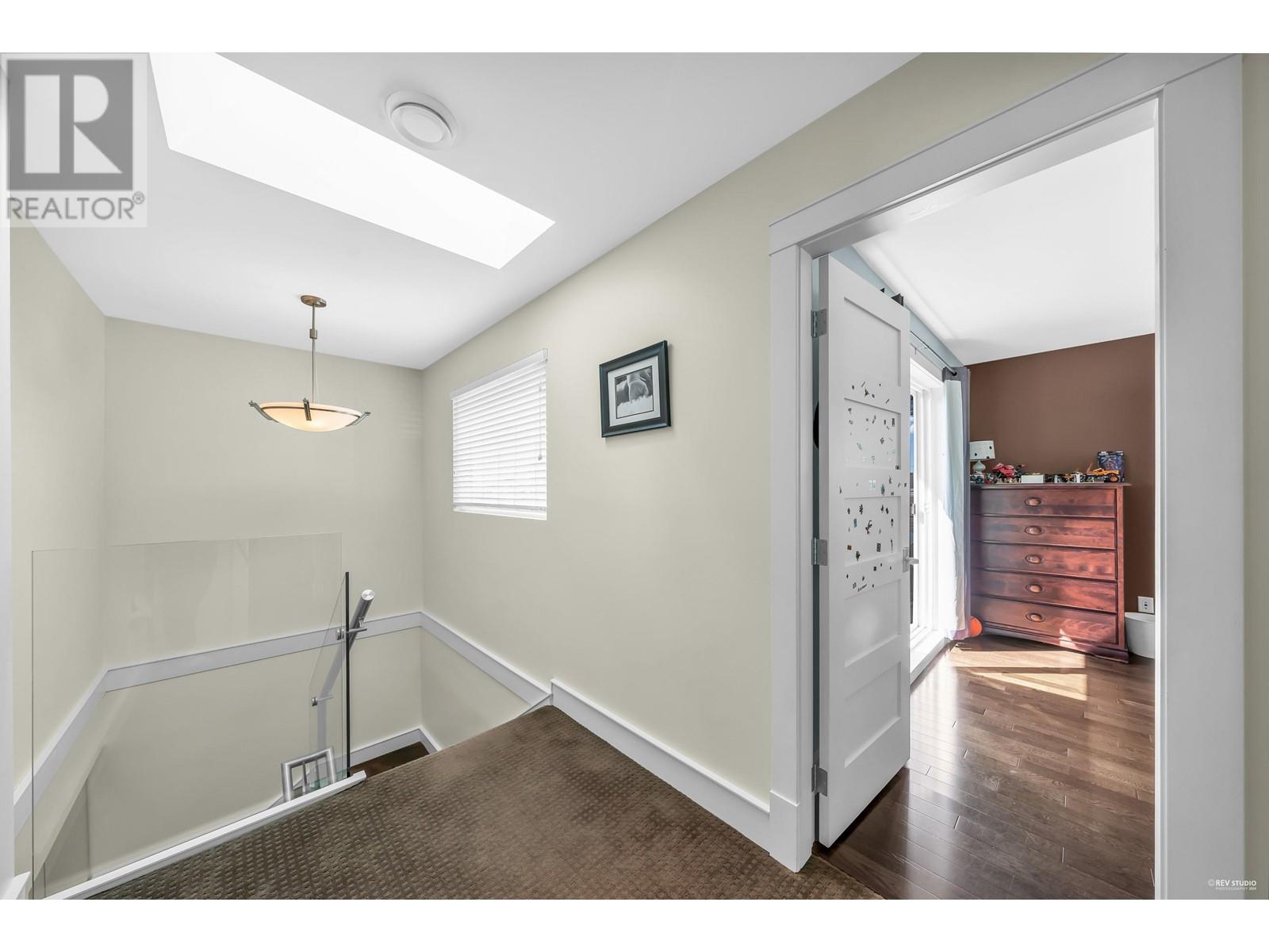1239 Shavington Street, North Vancouver, British Columbia  V7L 1L1 - Photo 12 - R3013330