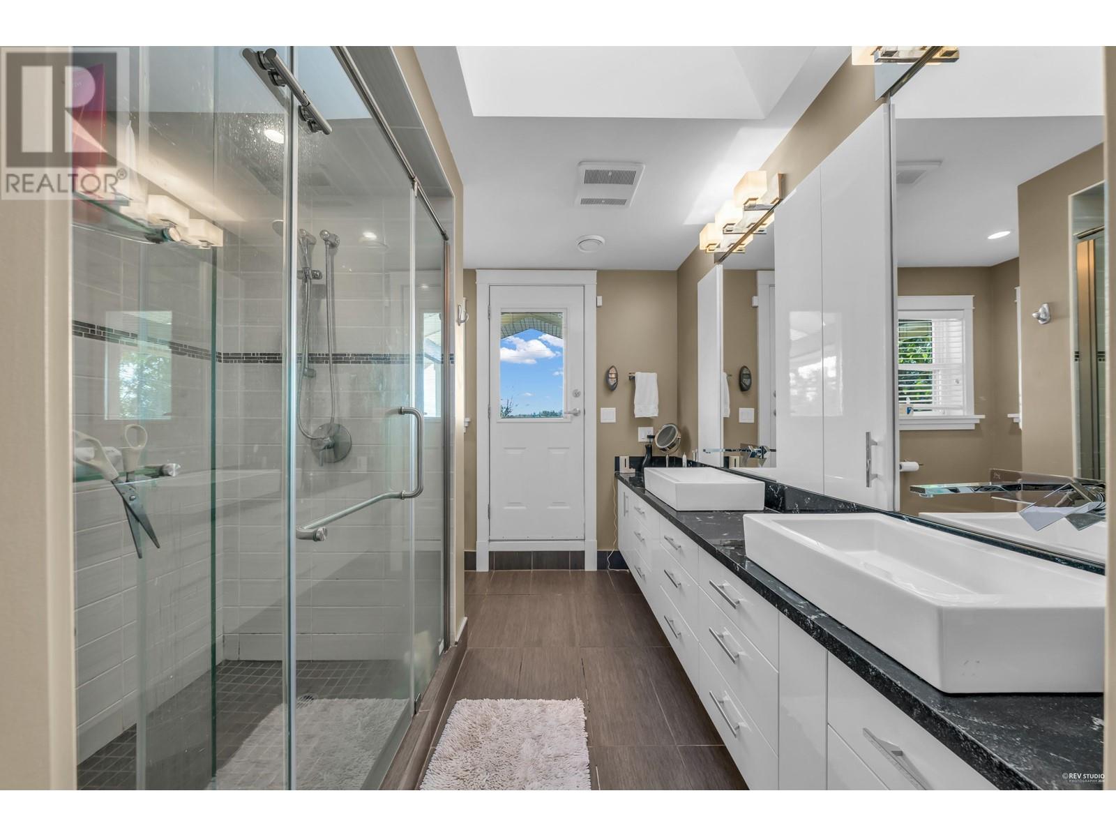 1239 Shavington Street, North Vancouver, British Columbia  V7L 1L1 - Photo 14 - R3013330