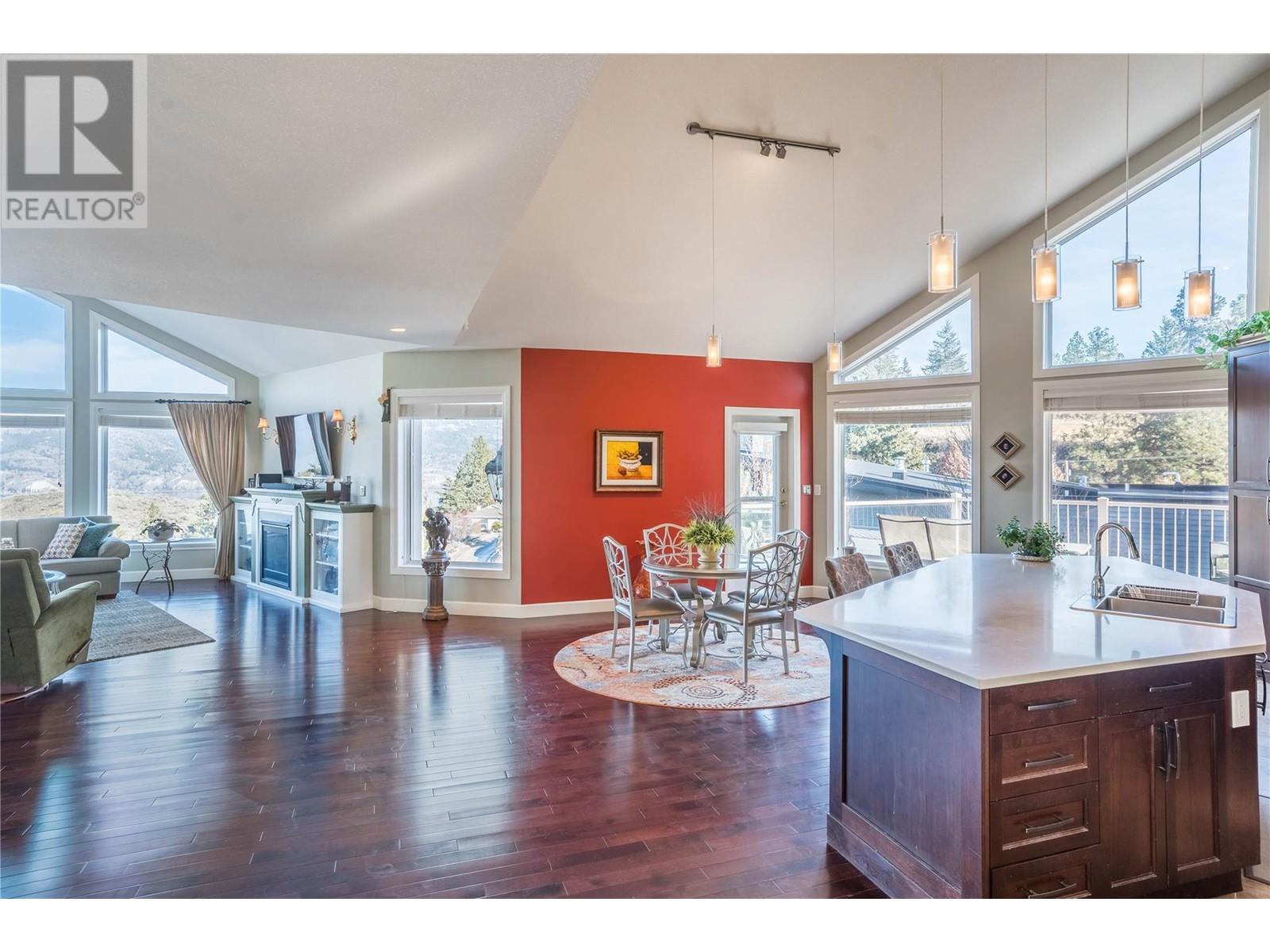 136 Sumac Ridge Drive, Summerland, British Columbia  V0H 1Z6 - Photo 2 - 10351513