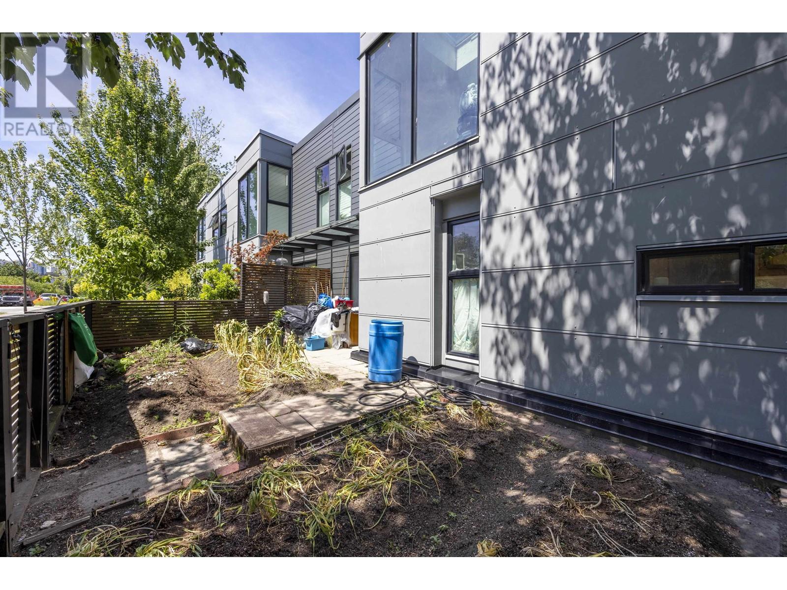 3 488 Jackson Avenue, Vancouver, British Columbia  V6A 3B5 - Photo 4 - R3013305