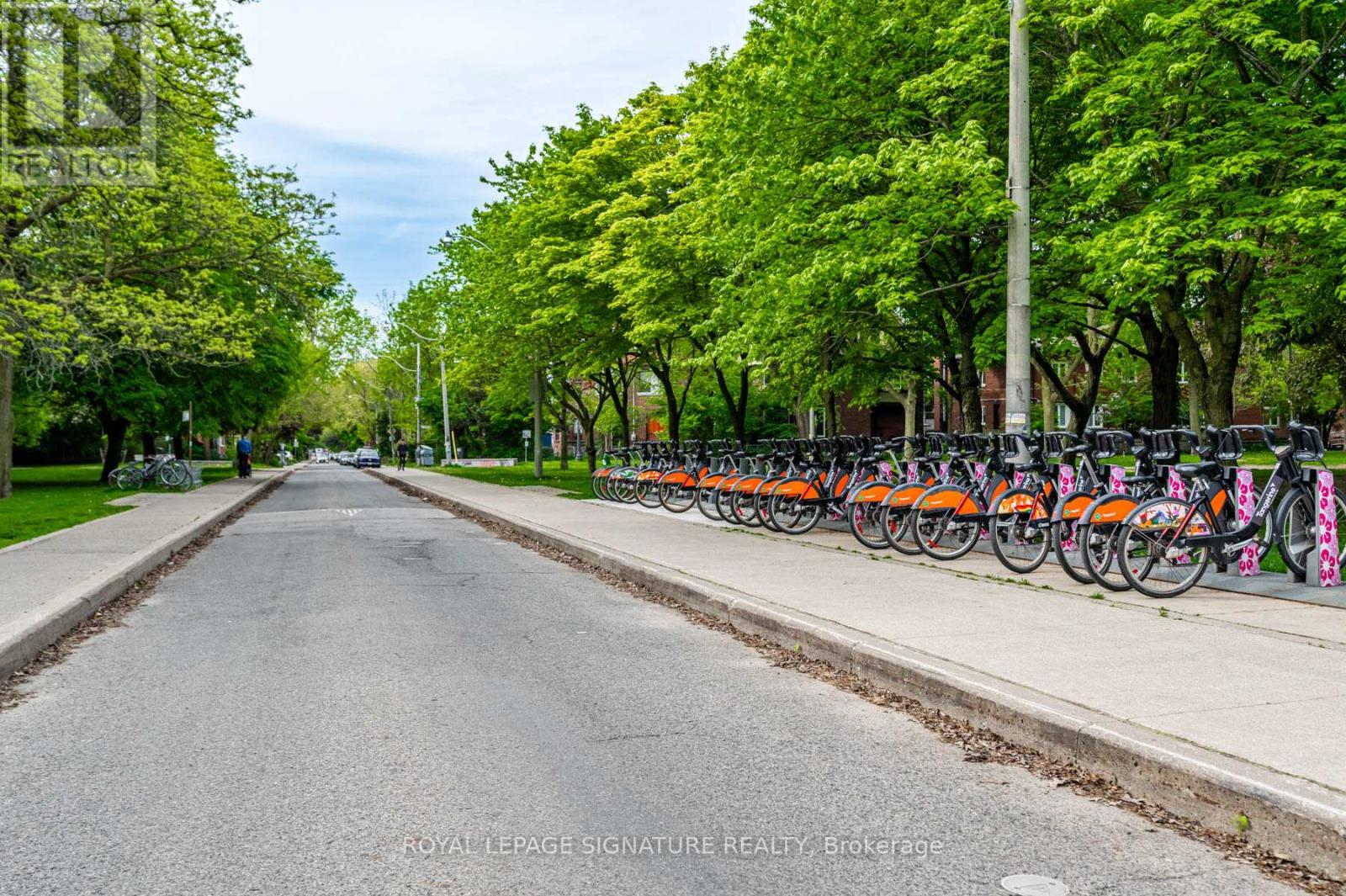 1b - 1 Bellwoods Park, Toronto, Ontario  M6J 1S4 - Photo 9 - C12208300