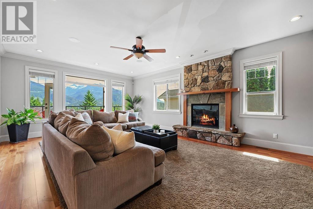 1041 Glacier View Place, Squamish, British Columbia  V8B 0G1 - Photo 21 - R3013339