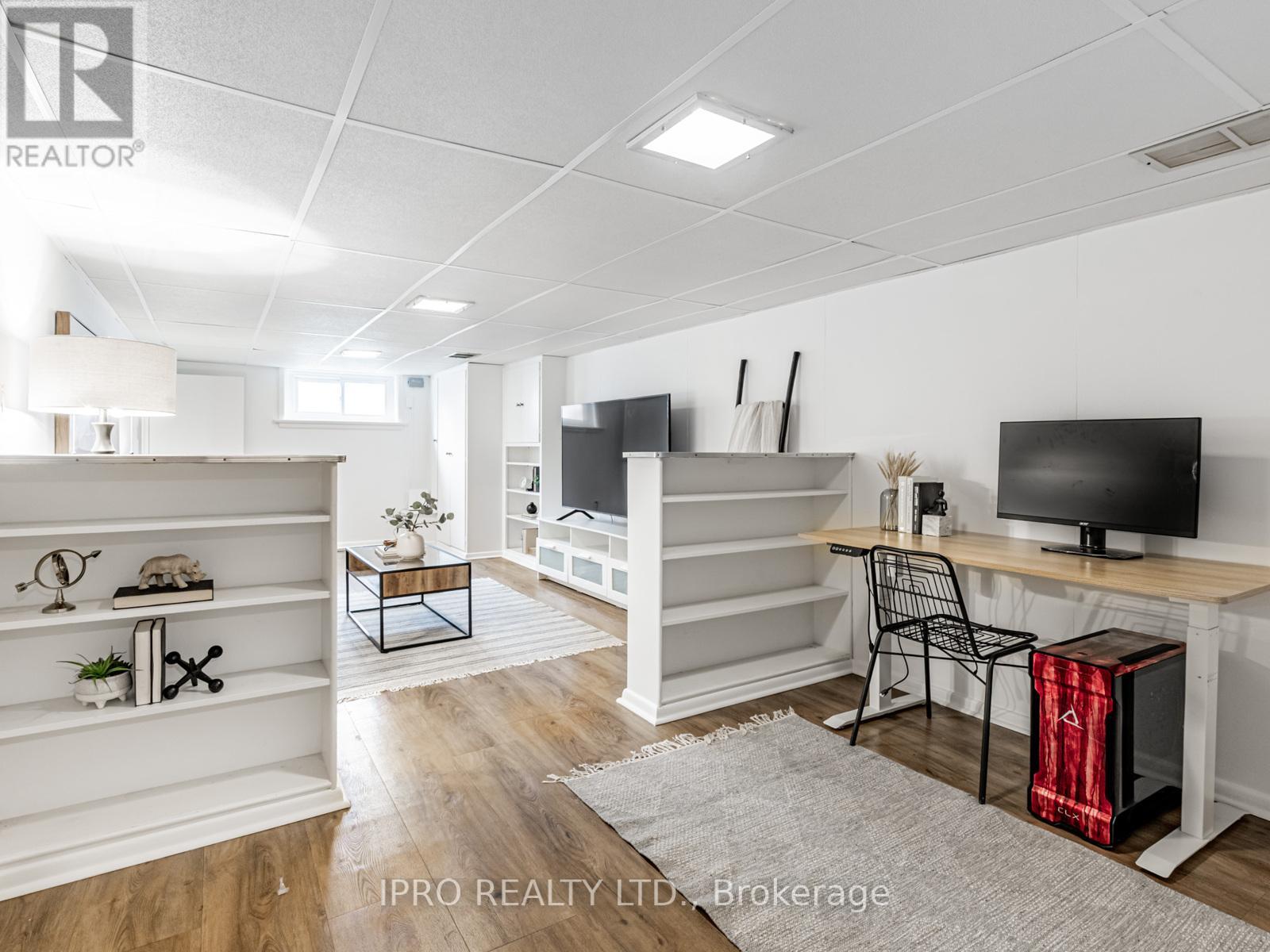 21 Galbraith Avenue, Toronto (O'connor-Parkview), Ontario  M4B 2B4 - Photo 26 - E12208288