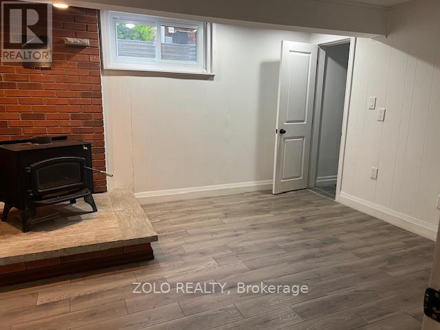 837 Grace Street, Newmarket (Gorham-College Manor), Ontario  L3Y 2L6 - Photo 2 - N12208306