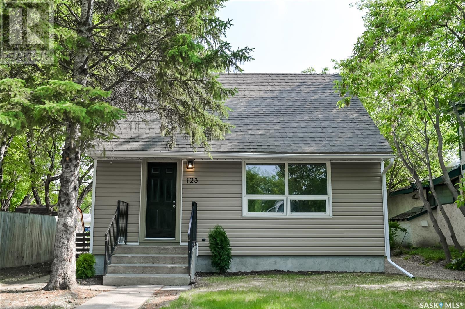 123 24th STREET E, Prince Albert, Saskatchewan