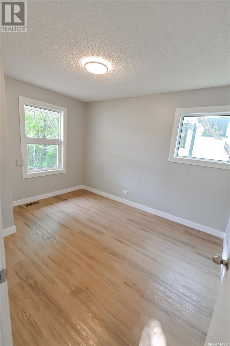 123 24th Street E, Prince Albert, Saskatchewan  S6V 1R6 - Photo 13 - SK008792
