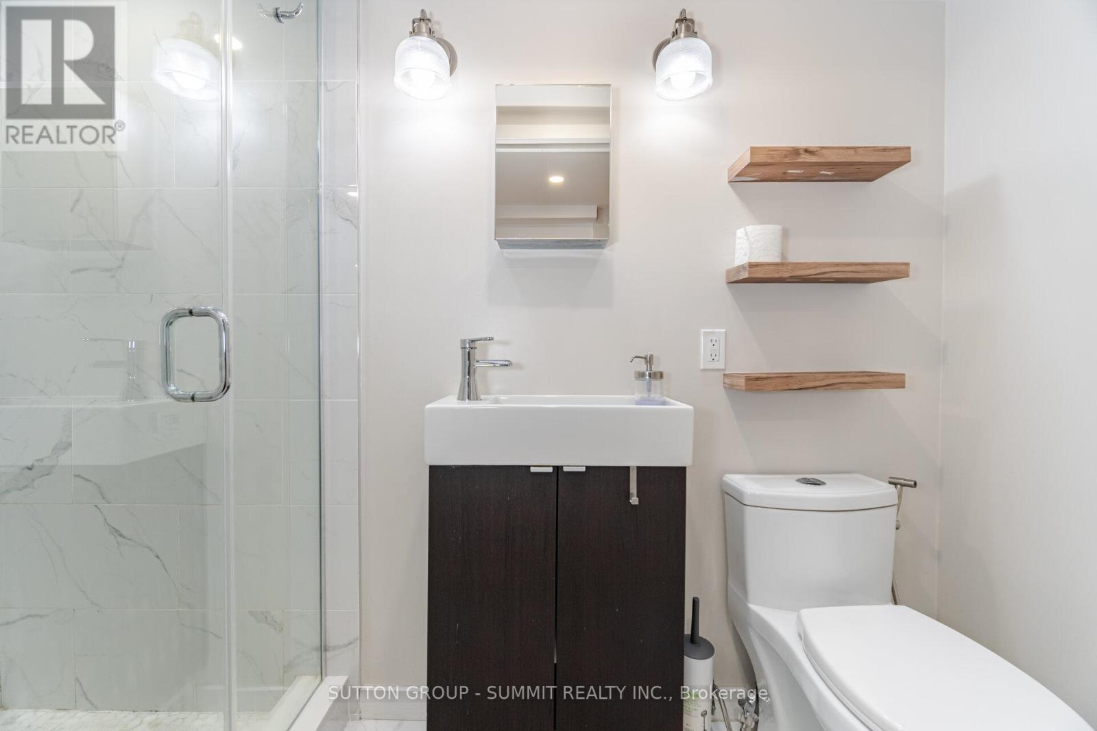 57 Stephen Drive, Toronto, Ontario  M8Y 3M8 - Photo 27 - W12208298