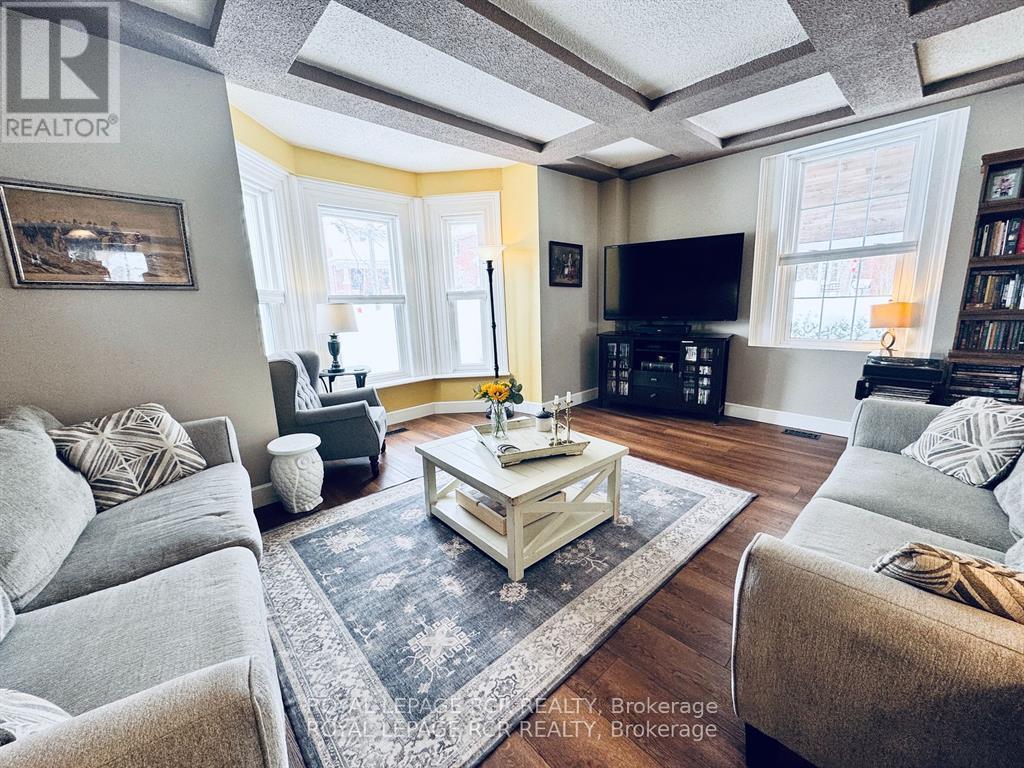 17 Little York Street, Orangeville, Ontario  L9W 1L8 - Photo 4 - W12207771