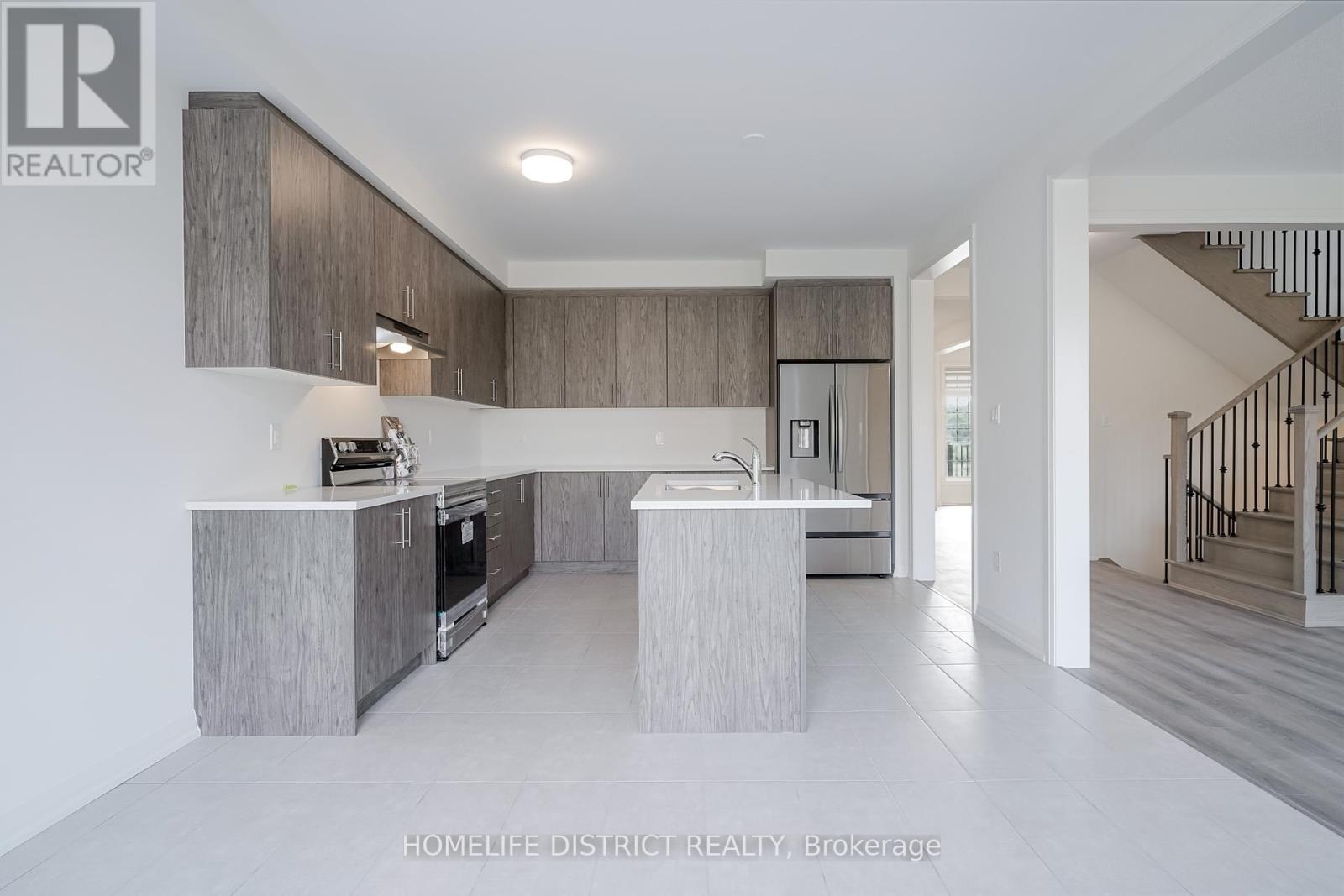 961 Trailsview Avenue, Cobourg, Ontario  K9A 4K3 - Photo 20 - X12208295
