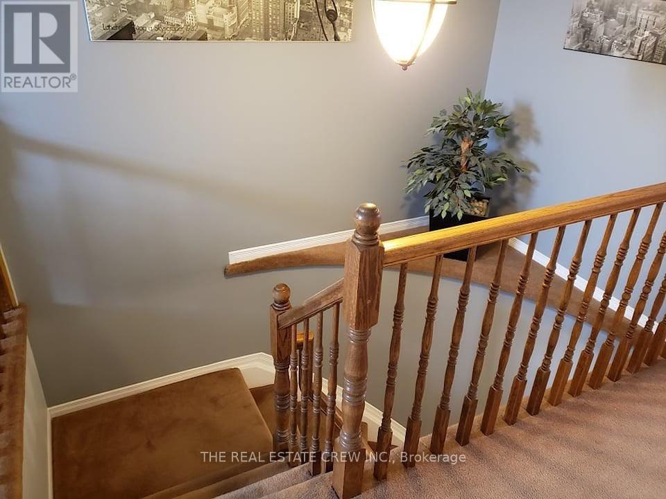 2056 Scully Way S, Ottawa, Ontario  K4A 4L9 - Photo 5 - X12196362