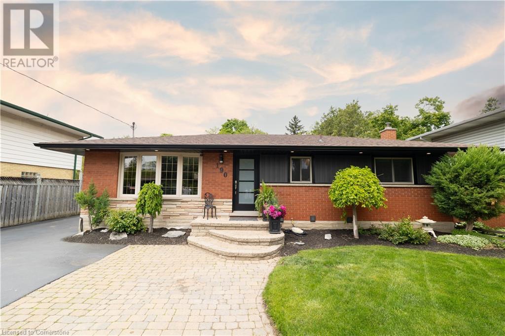 190 Ross Avenue, Kitchener, Ontario  N2A 1V6 - Photo 2 - 40734612
