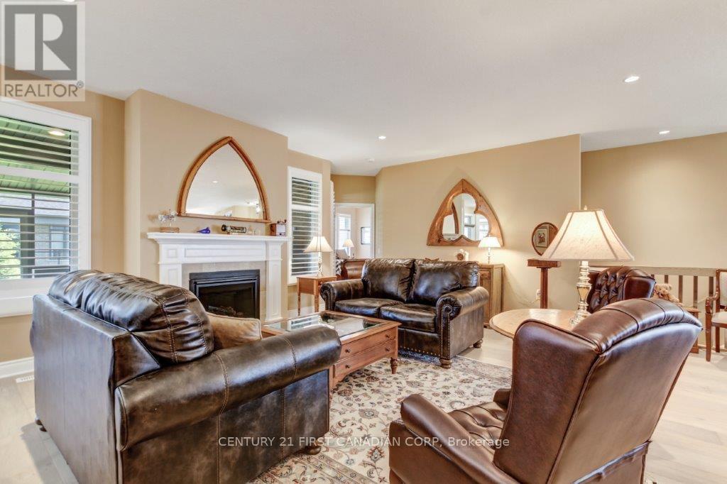 2441 Moe Norman Way, London South, Ontario  N6K 5R5 - Photo 13 - X12208352