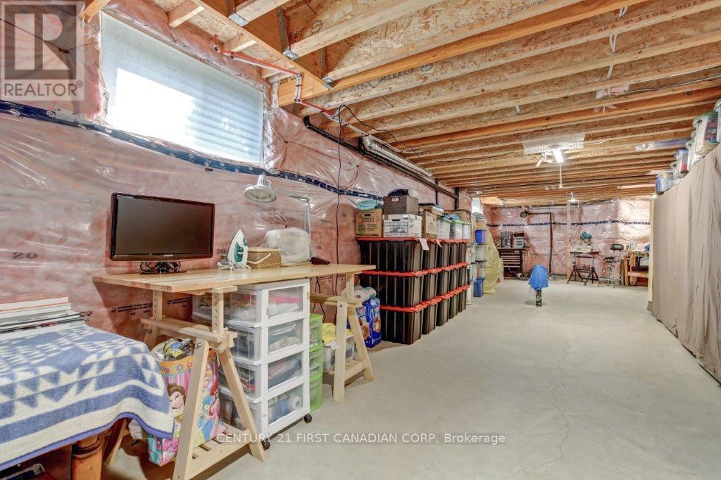2441 Moe Norman Way, London South, Ontario  N6K 5R5 - Photo 25 - X12208352