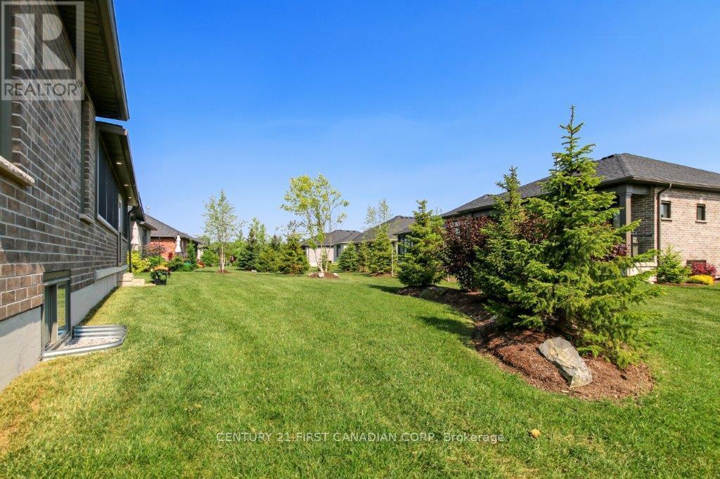 2441 Moe Norman Way, London South, Ontario  N6K 5R5 - Photo 3 - X12208352
