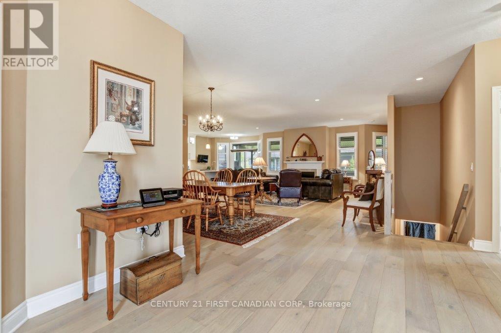 2441 Moe Norman Way, London South, Ontario  N6K 5R5 - Photo 5 - X12208352