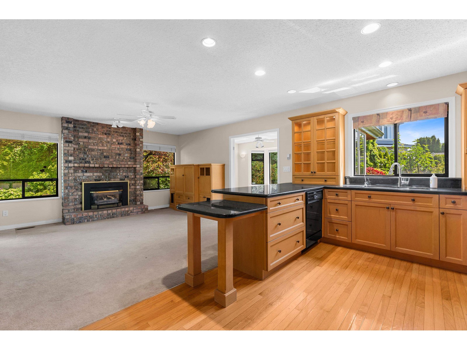 1838 140b Street, Surrey, British Columbia  V4A 6X8 - Photo 8 - R3013269