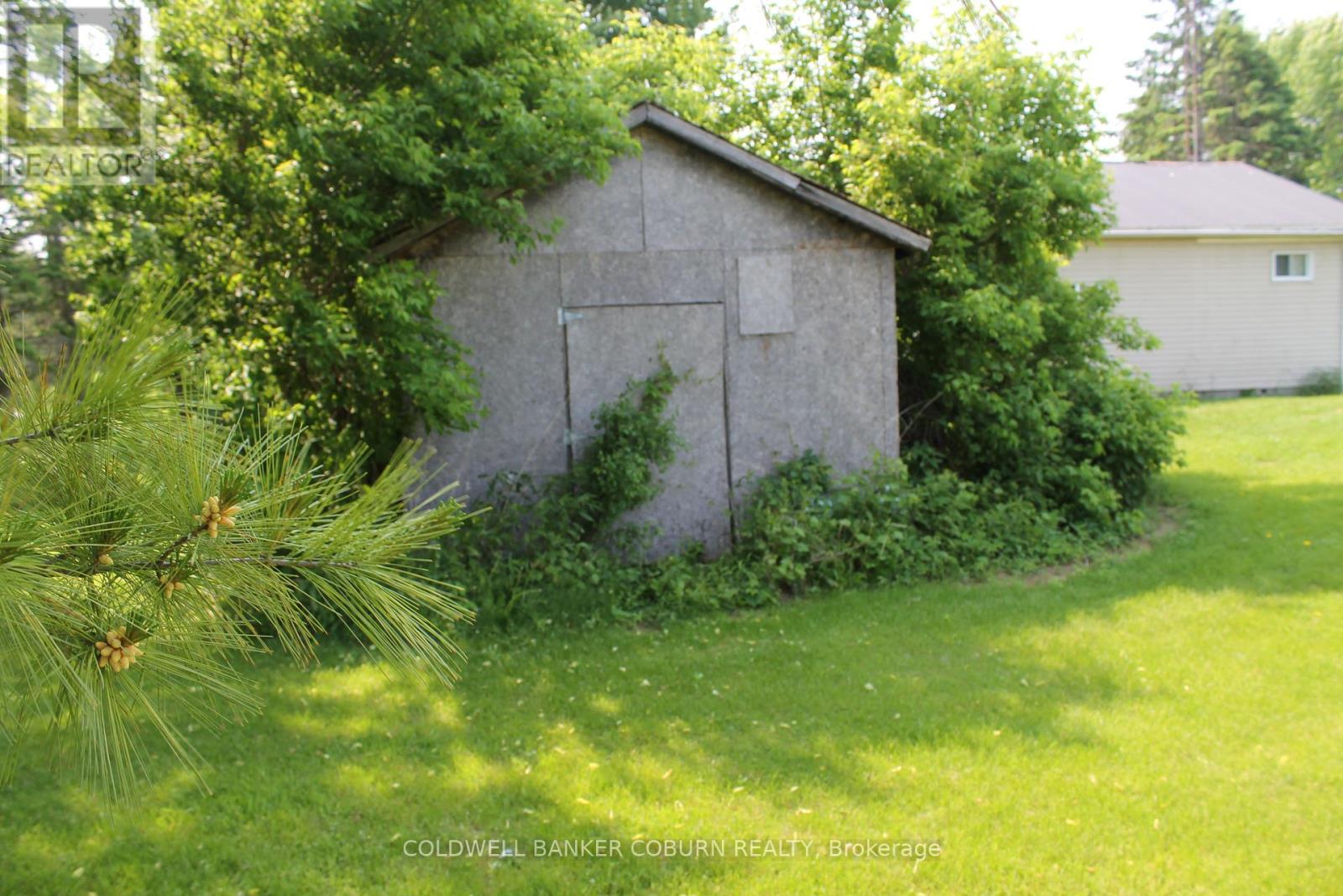11597 Dundela Road, South Dundas, Ontario  K0E 1K0 - Photo 18 - X12208310