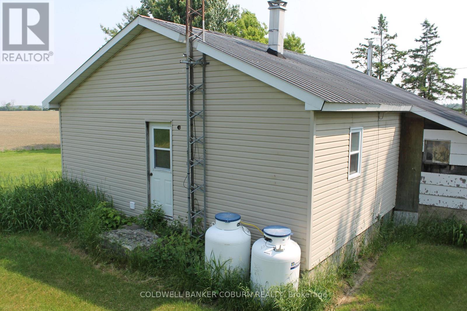 11597 Dundela Road, South Dundas, Ontario  K0E 1K0 - Photo 2 - X12208310