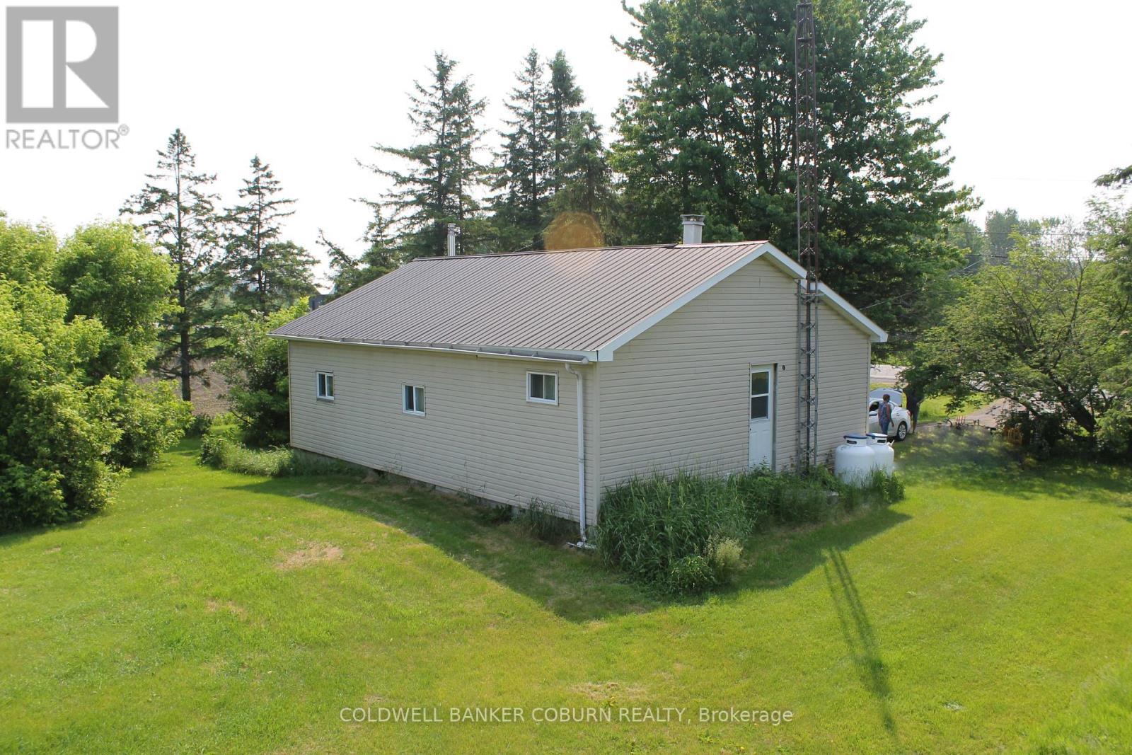 11597 Dundela Road, South Dundas, Ontario  K0E 1K0 - Photo 3 - X12208310