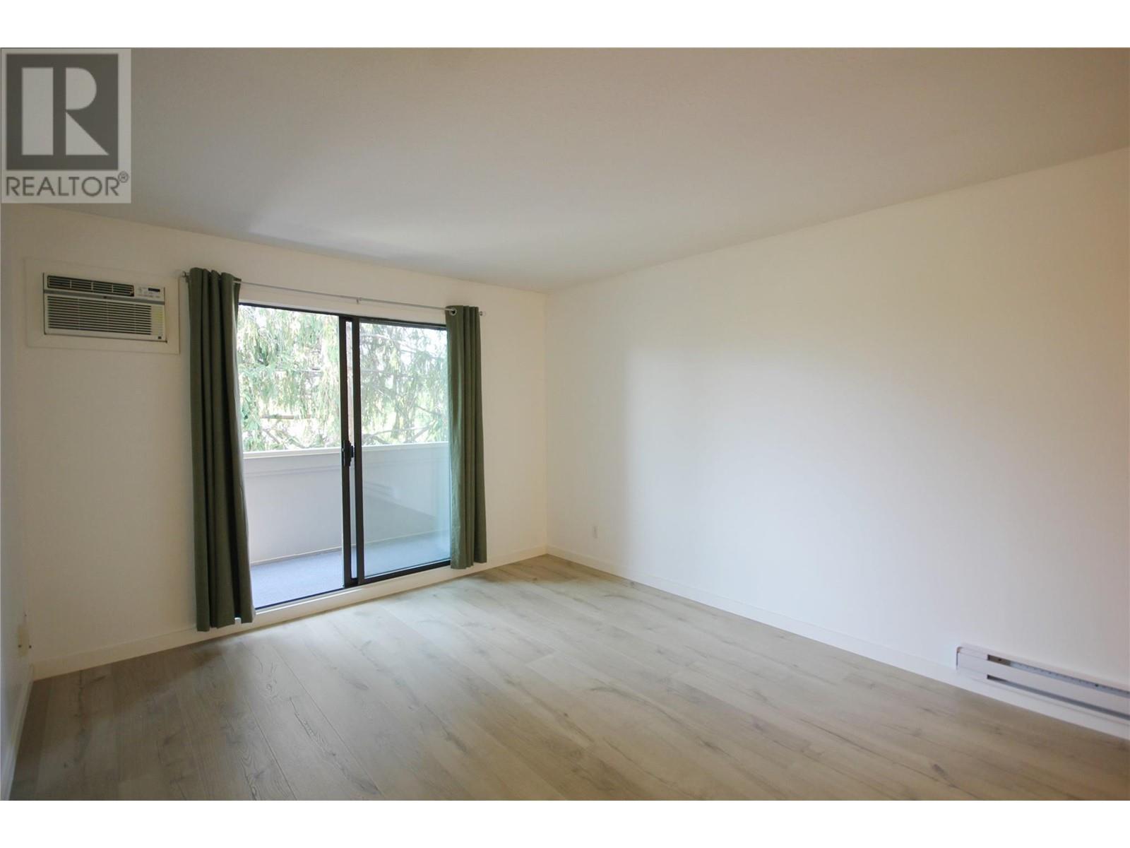150 Skaha Place Unit# 402, Penticton, British Columbia  V2A 7K1 - Photo 13 - 10338767