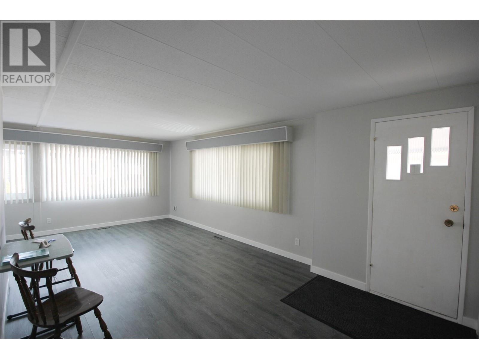 321 Yorkton Avenue Unit# 7, Penticton, British Columbia  V2A 3V6 - Photo 5 - 10339782