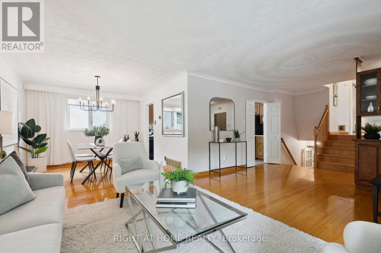 68 Highcourt Crescent, Toronto, Ontario  M1H 2L8 - Photo 7 - E12184193