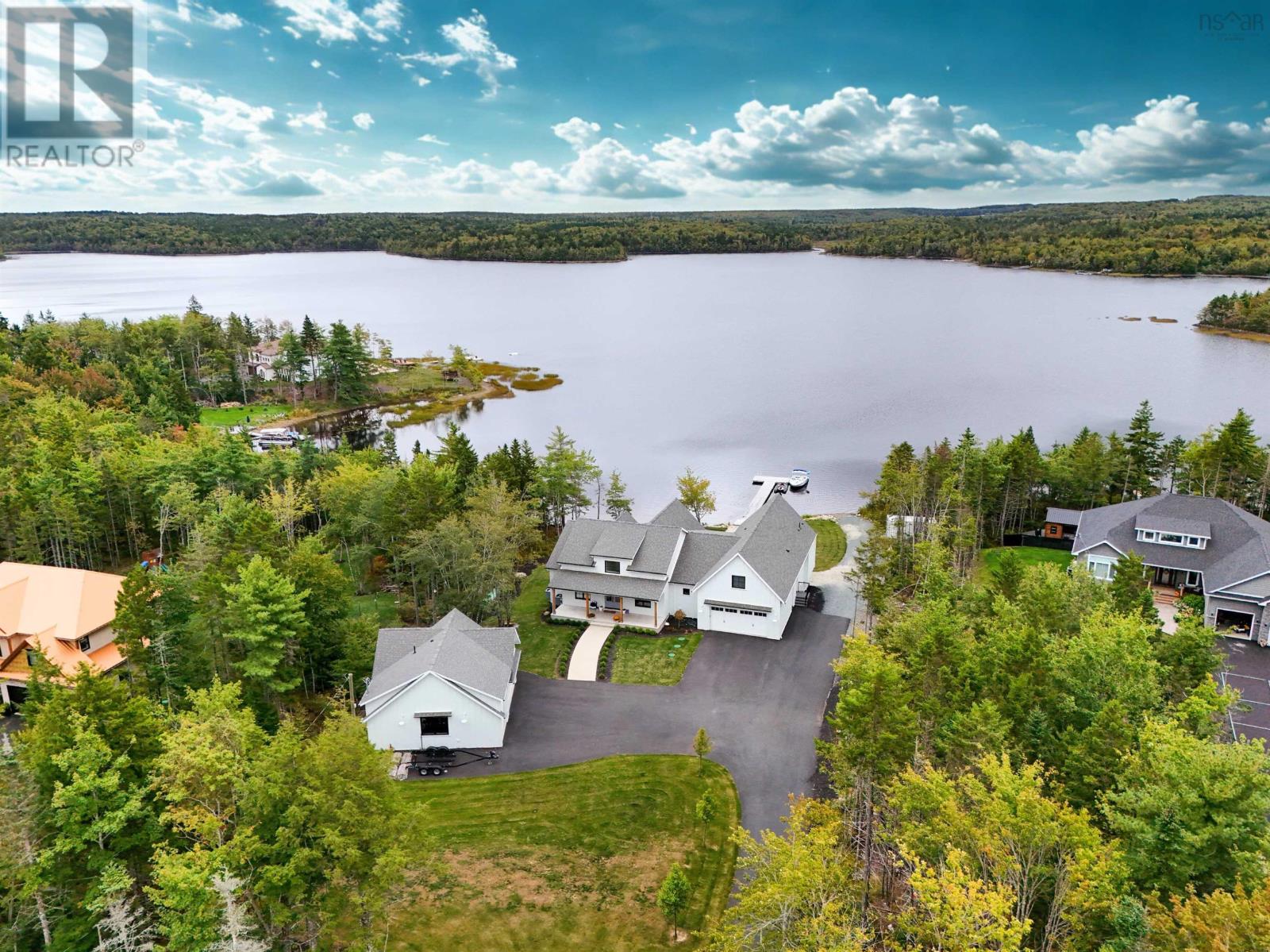 480 Mccabe Lake Drive, Middle Sackville, Nova Scotia  B4E 0N6 - Photo 1 - 202503035