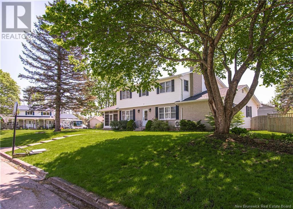 Property at 3 Wallace Court image 2