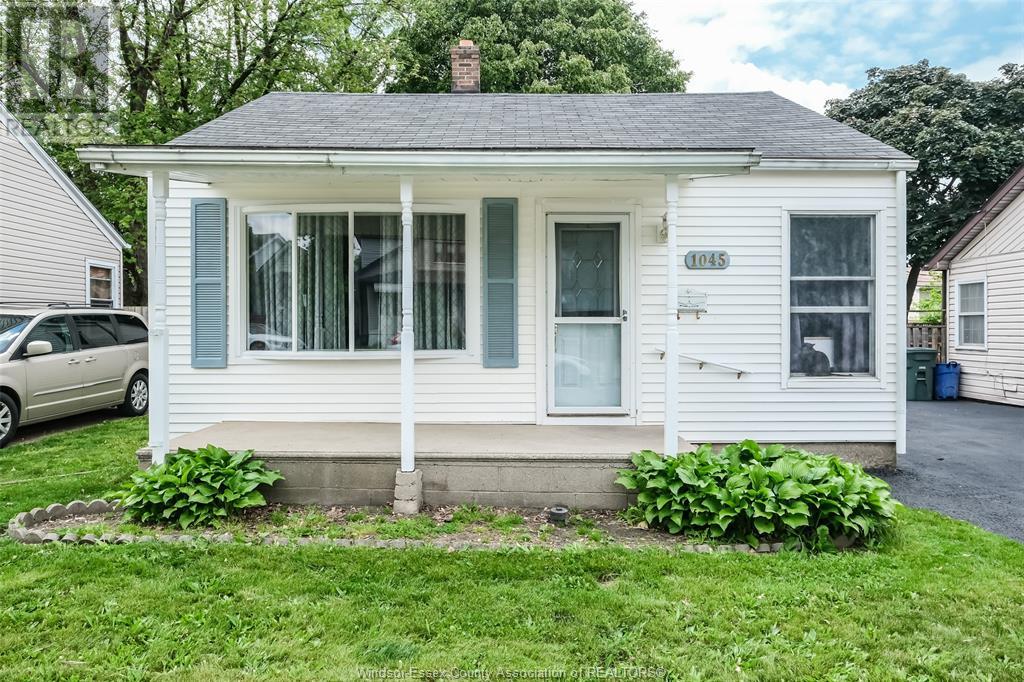 1045 Felix Avenue, Windsor, Ontario  N9C 3L4 - Photo 1 - 25014233
