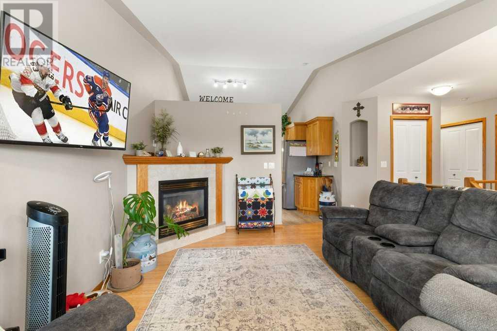 4 Firdale Close, Sylvan Lake, Alberta  T4S 2M1 - Photo 7 - A2227371