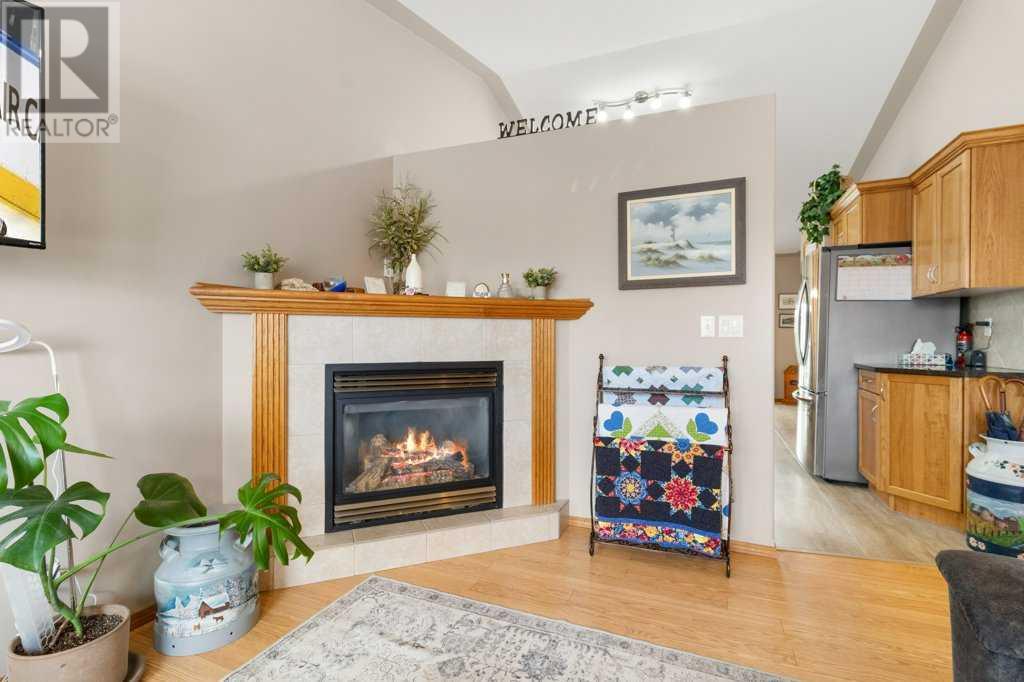 4 Firdale Close, Sylvan Lake, Alberta  T4S 2M1 - Photo 6 - A2227371