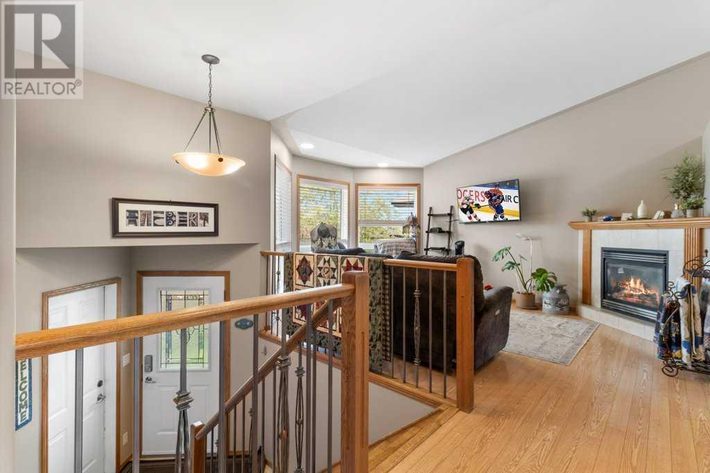 4 Firdale Close, Sylvan Lake, Alberta  T4S 2M1 - Photo 4 - A2227371