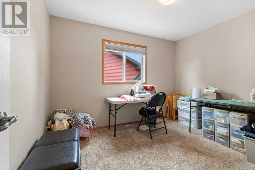 4 Firdale Close, Sylvan Lake, Alberta  T4S 2M1 - Photo 17 - A2227371