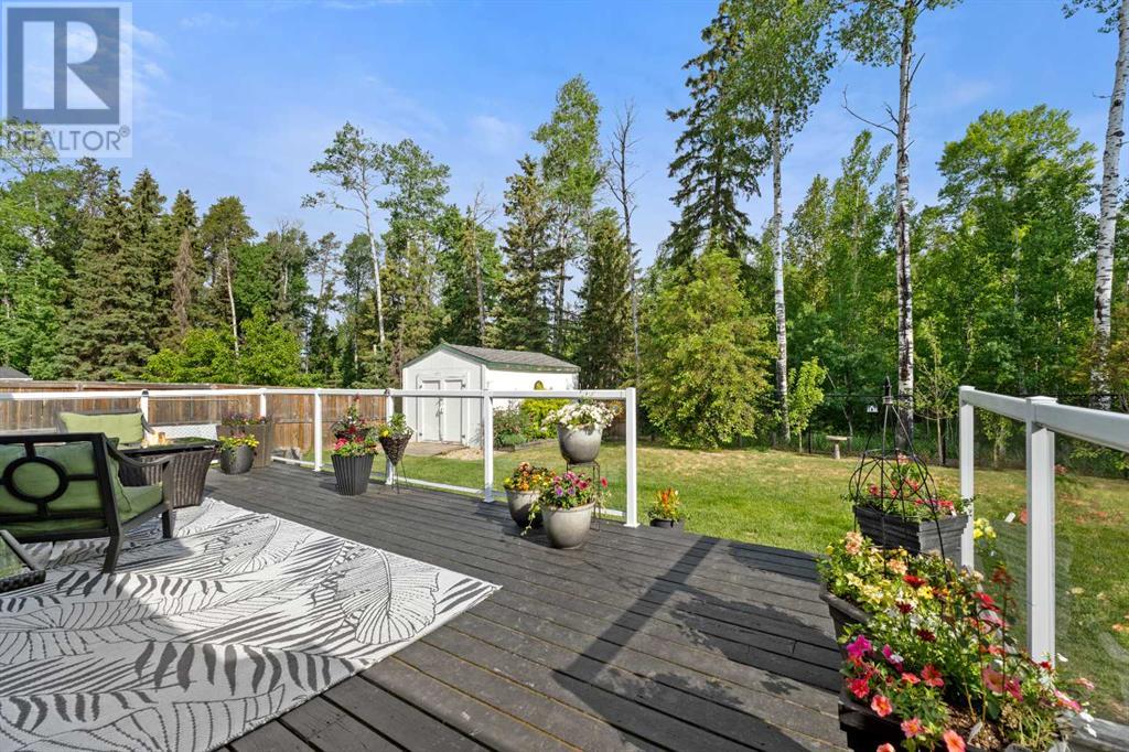 Property at 155 Park Drive N image 3