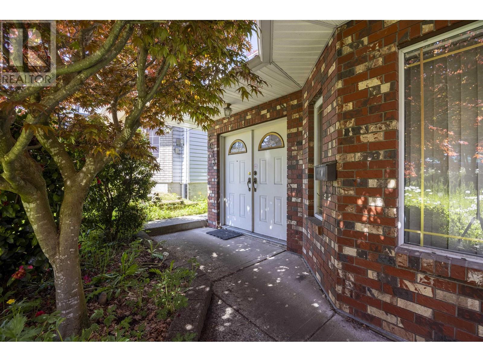 6033 Sprott Street, Burnaby, British Columbia  V5G 1T9 - Photo 6 - R3013265