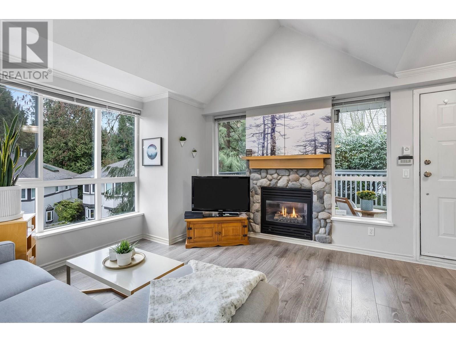 12 1071 Lynn Valley Road, North Vancouver, British Columbia  V7J 1Z6 - Photo 2 - R3013362
