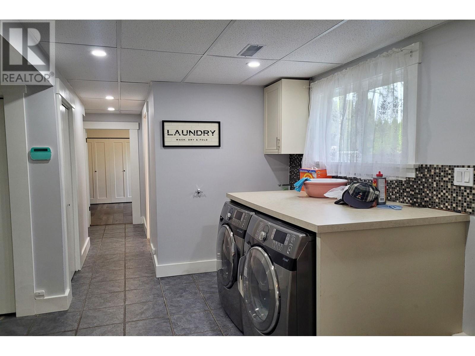 7921 Burnfield Crescent, Burnaby, British Columbia  V5E 2B8 - Photo 15 - R3013355