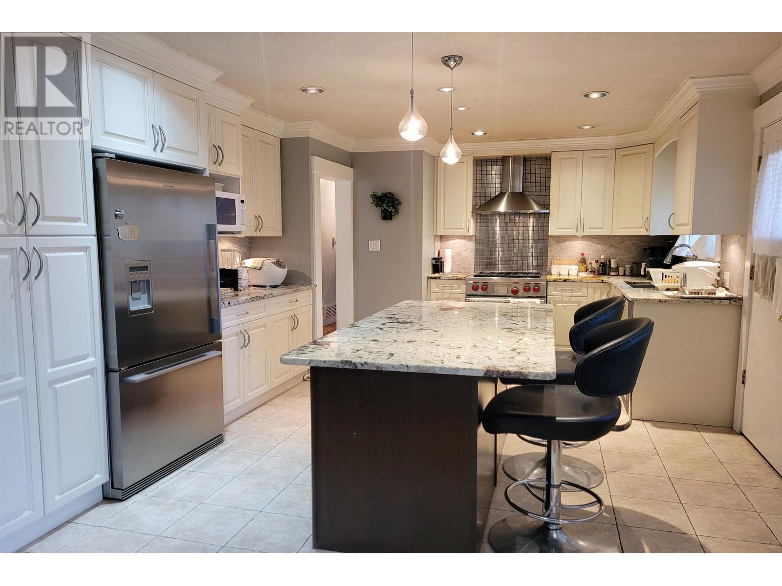 7921 Burnfield Crescent, Burnaby, British Columbia  V5E 2B8 - Photo 5 - R3013355