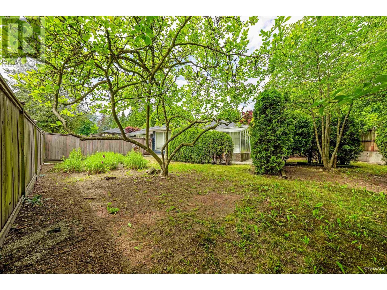 Property at 1116 RIDGEWOOD DRIVE image 3