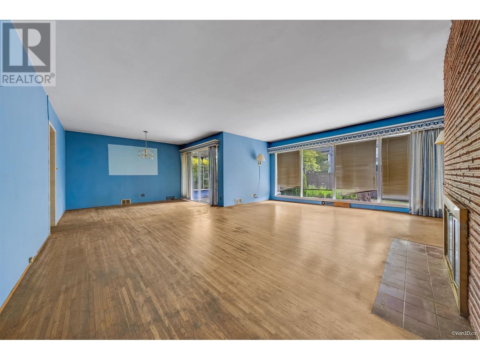 Property at 1116 RIDGEWOOD DRIVE image 5