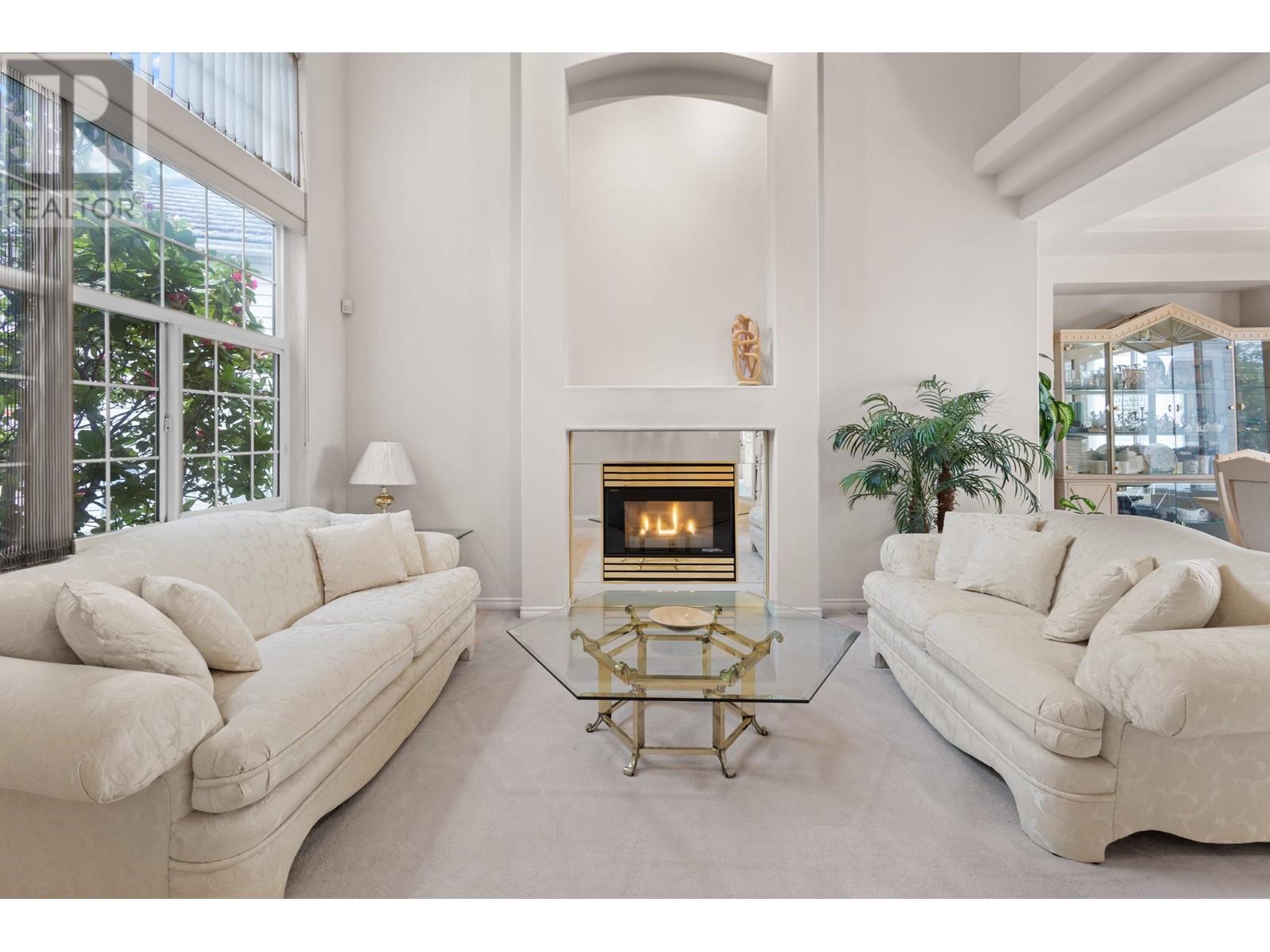 2372 Cape Horn Avenue, Coquitlam, British Columbia  V3K 1J8 - Photo 3 - R3013376