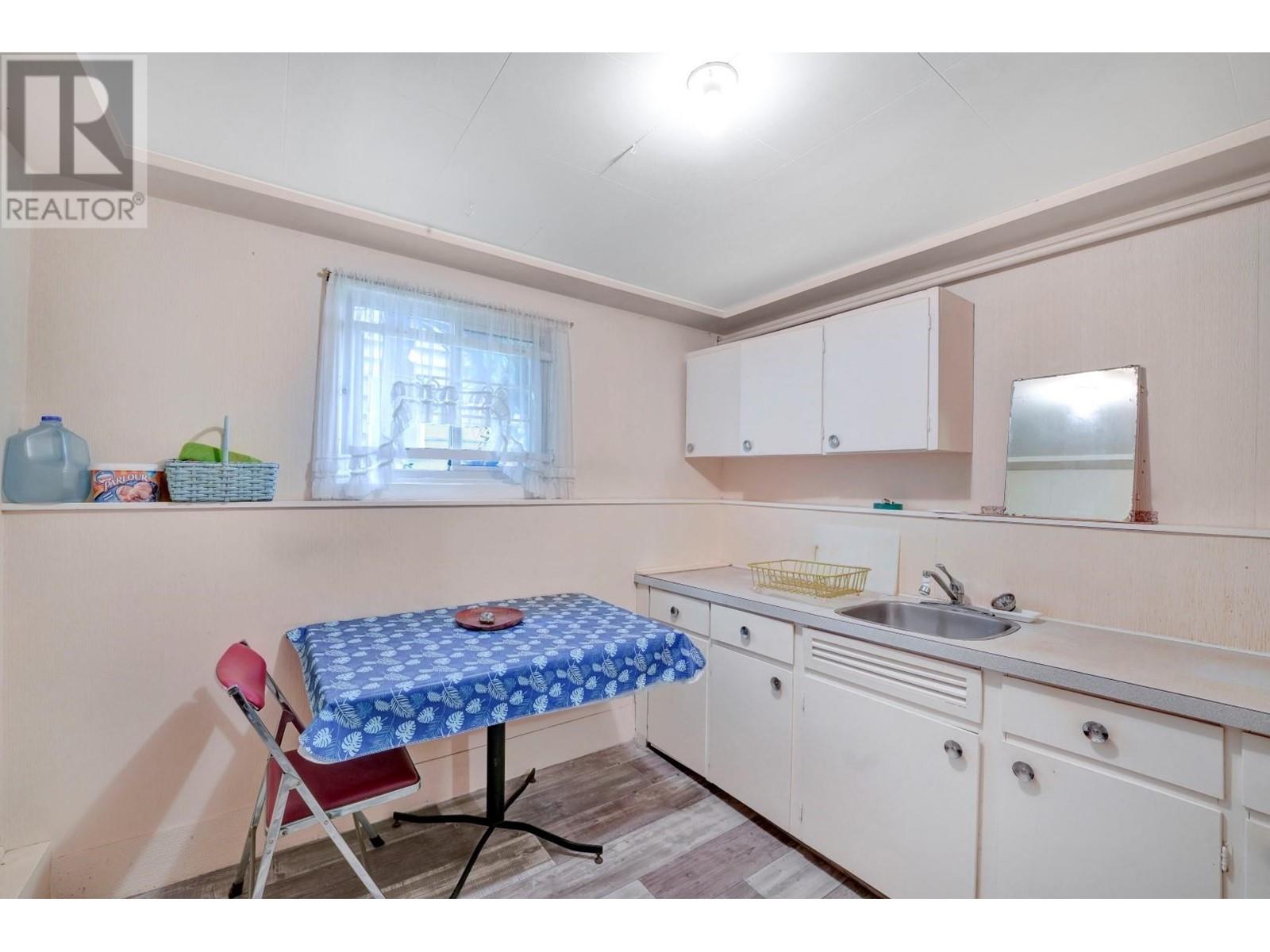 4432 Irmin Street, Burnaby, British Columbia  V5J 1X7 - Photo 12 - R3013378