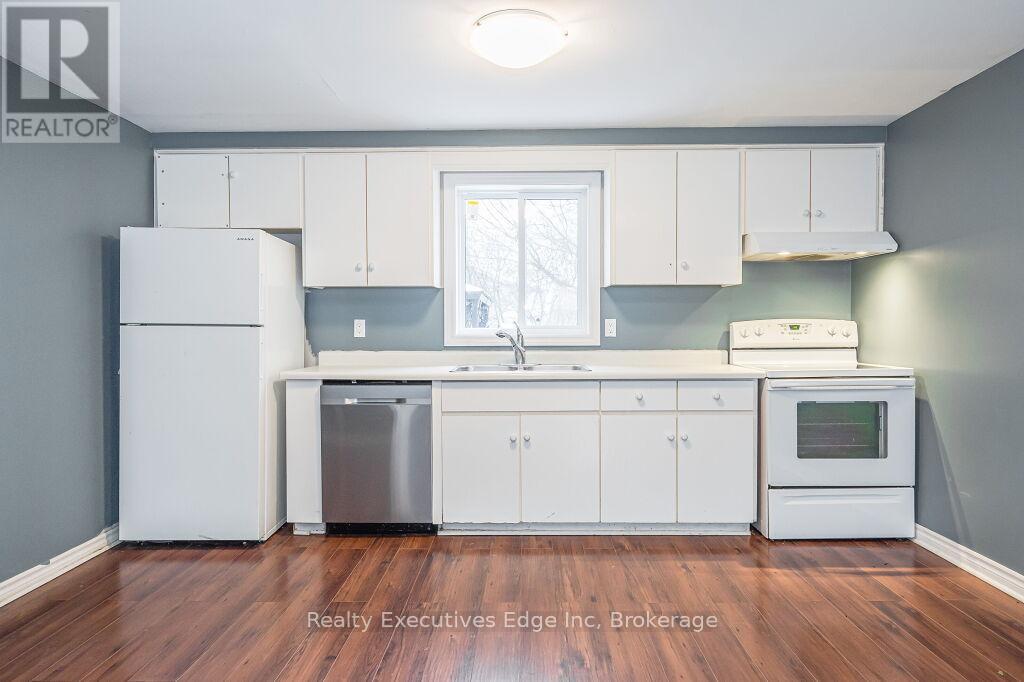 5 Troy Crescent, Guelph (Grange Road), Ontario  N1E 6W7 - Photo 16 - X12208390