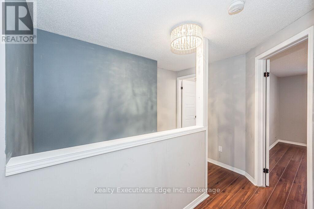 5 Troy Crescent, Guelph (Grange Road), Ontario  N1E 6W7 - Photo 28 - X12208390
