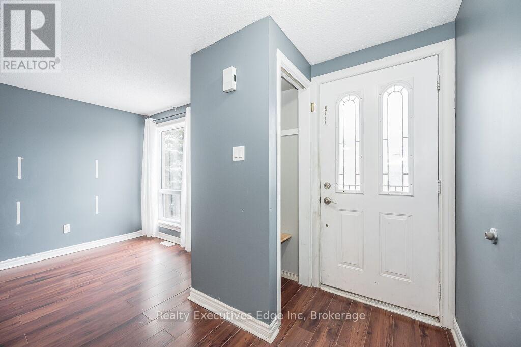 5 Troy Crescent, Guelph (Grange Road), Ontario  N1E 6W7 - Photo 7 - X12208390
