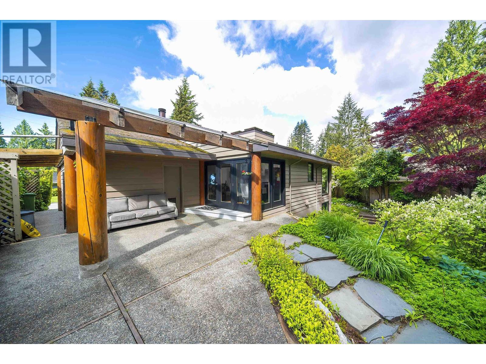 4096 Sunset Boulevard, North Vancouver, British Columbia  V7R 3Y8 - Photo 32 - R3013245